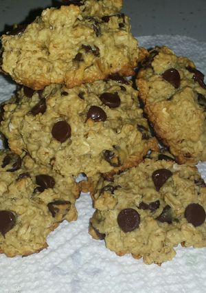 A picture of Oatmeal Chocolate Chip Cookies.