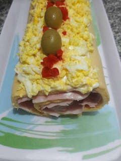Una foto de Pionono salado irresistible