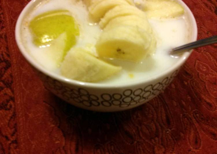 Healthy Apple Banana Oatmeal