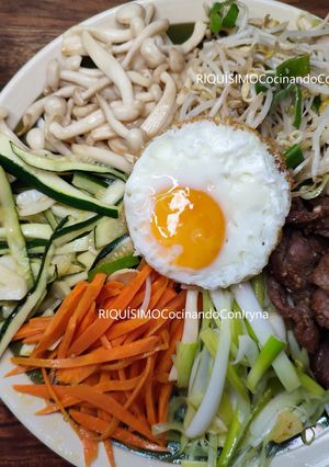 Una foto de Bibimbap