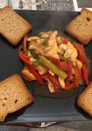 Foto principal de Wok de verduras y tiras de pechugas de pollo