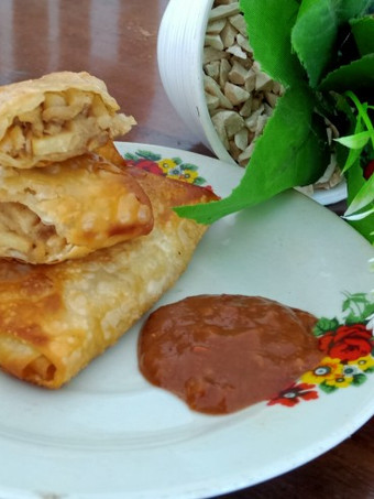 Resep Lumpia isi rebung ayam Enak Terbaru