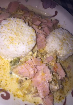 Una foto de Strogonoff de Pollo
