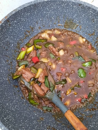 Cara Mudah Menyiapkan Resep Sapi Lada Hitam favorite suamikk yang Enak