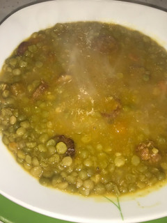 Una foto de Guiso de arvejas con chorizo