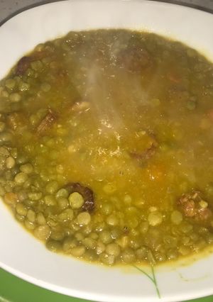 Una foto de Guiso de arvejas con chorizo