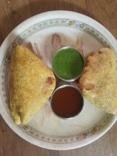 બ્રેડ પકોડા (Bread Pakoda Recipe In Gujarati) રેસીપી મુખ્ય ફોટો