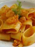 Calamarata ai gamberi al brodo di bottarga e sale di capperi
