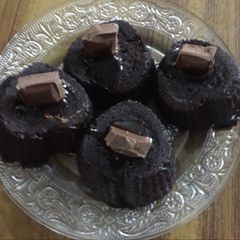 A picture of Instant Oreo cups cakes.
