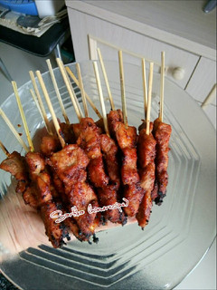 Foto resep Sate babi / pork satay ala me 🥰