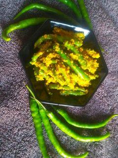 રાઈ વાળા મરચા (Rai Vala Marcha Recipe In Gujarati) રેસીપી મુખ્ય ફોટો