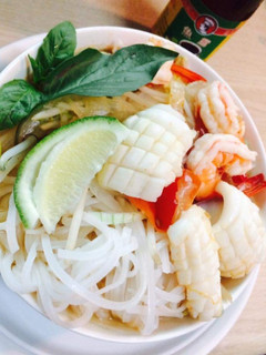泰式涼拌海鮮粉絲 的食譜成品照片