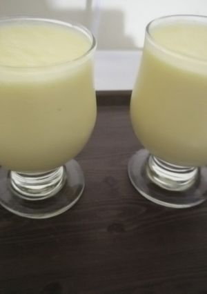 A picture of Mango Lassi.
