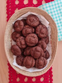 Una foto de Galletitas de chocolate con aceite ☺️ fáciles y económicas