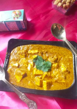 A picture of Malai paneer Dhaba style.