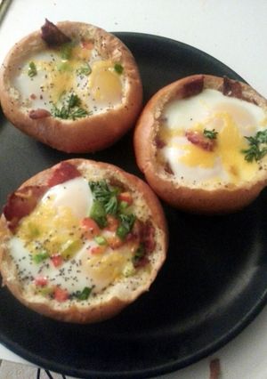 A picture of breakfast bread bowls.