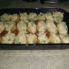A picture of Alfredo Chicken and Broccoli Stuffed Shells.