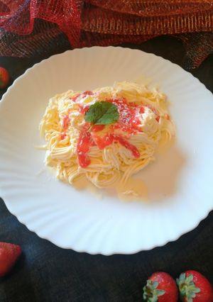A picture of Spaghetti ice cream.