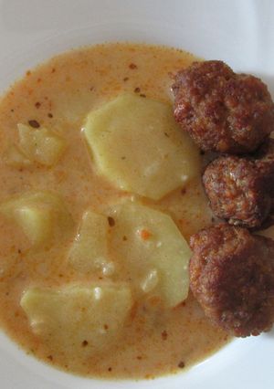 Tejfölös krumplifőzelék recept fotója