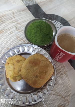 कचौड़ी (Kachori recipe in Hindi) रेसिपी मुख्य फोटो