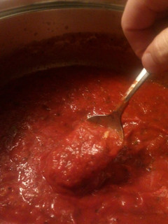 A picture of Kandi‘s Garlic Marinara Sauce.