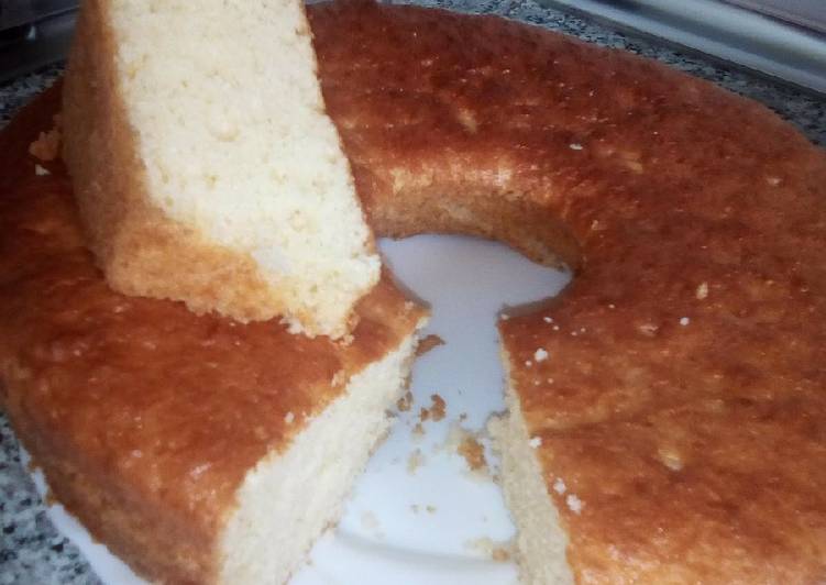 Bizcocho con mucho limón