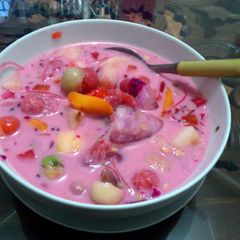 A picture of Fruits Soup.