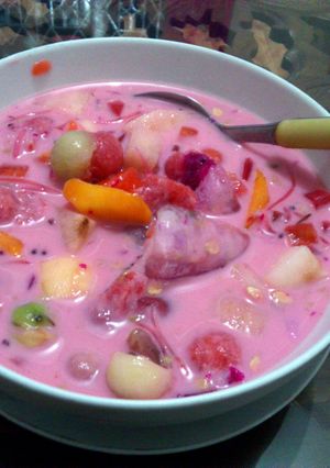 A picture of Fruits Soup.