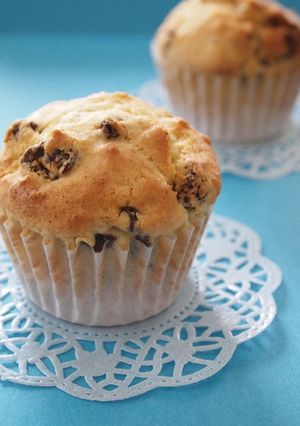 A picture of Raisin Muffins.