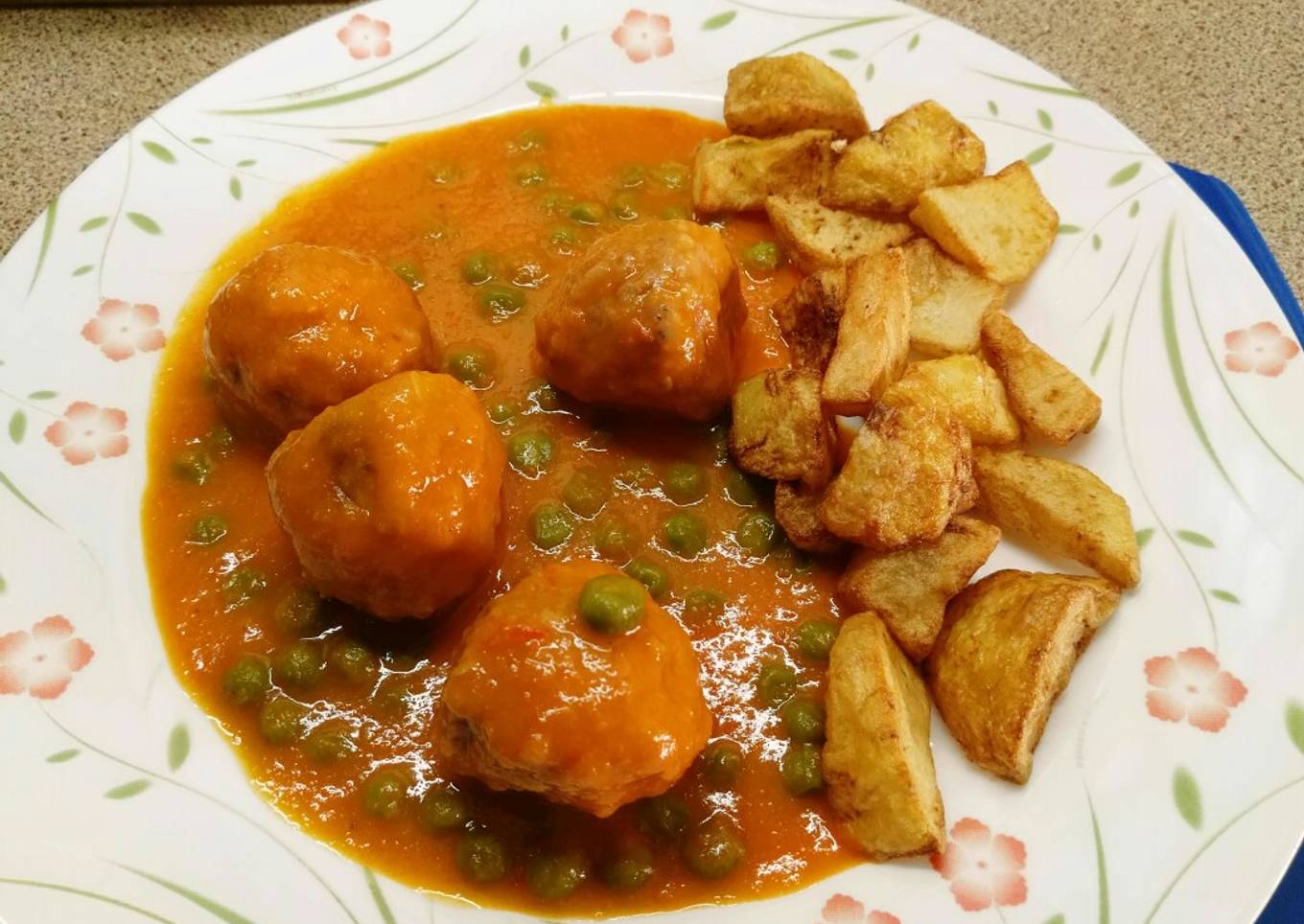 Albóndigas con salsa de verduras