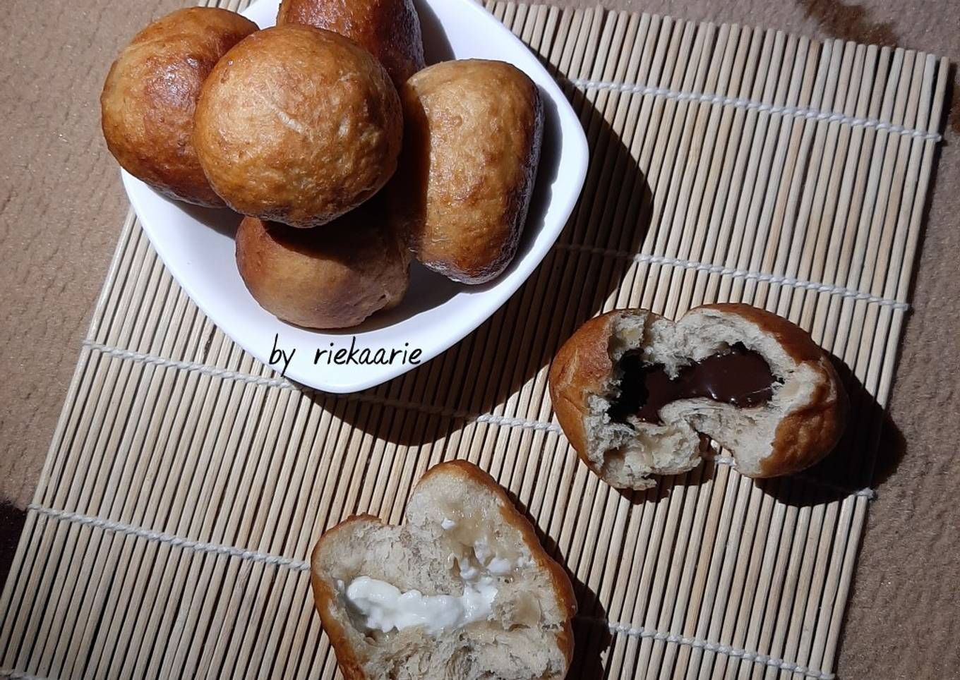 52. Donat Maizena pisang