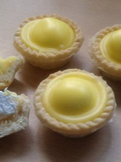 A picture of Vickys Scottish Iced Pineapple Cream Tarts, GF DF EF SF NF.