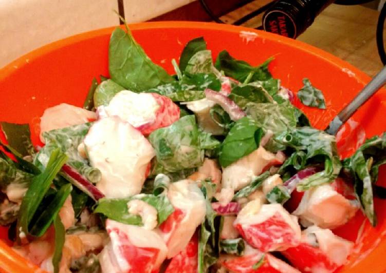 Recipe of Delicious Crab and Spinach Salad
