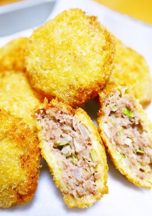 A picture of Freezable Minced Cabbage & Beef Cutlets for Bento.