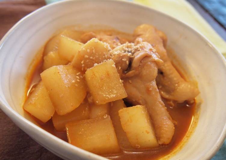 Tasty Delicious of Korean Simmered Chicken Wings and Daikon Radish