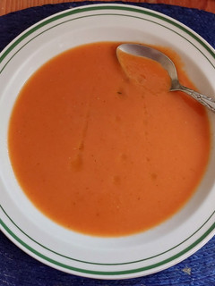 Una foto de Sopa de tomate, la favorita de mi mamá