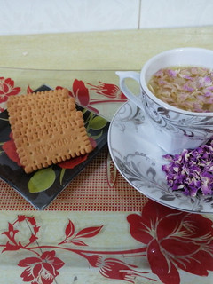 عکسی از دستور دمنوش گل محمدی