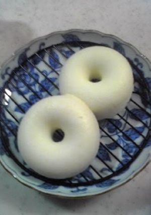 A picture of Simple Steamed Bread for People with Wheat, Dairy, or Egg Allergies.
