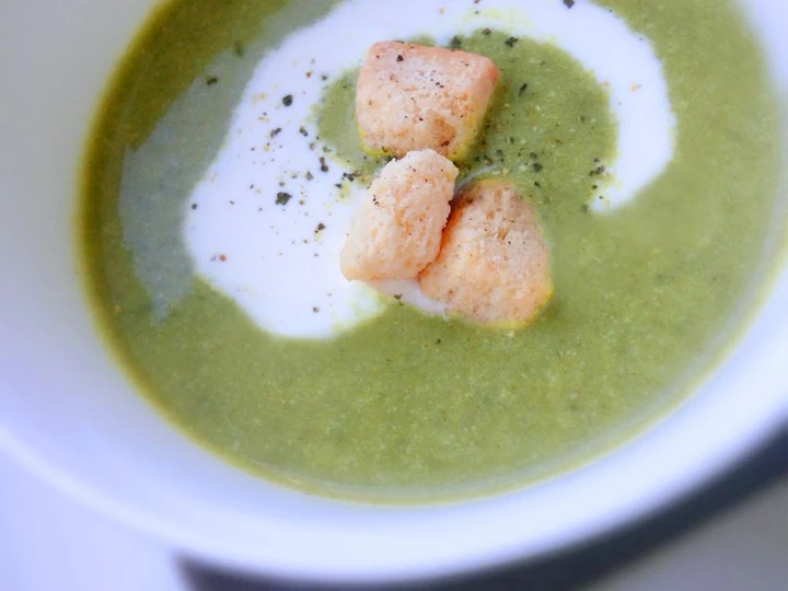 Simple Way Make Recipe Spinach Potage Soup with Boiled Chicken Soup that is Really Delicious, Perfect}