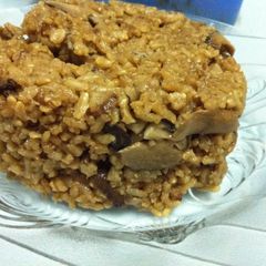 A picture of Clay Pot Chicken Rice In Rice Cooker.