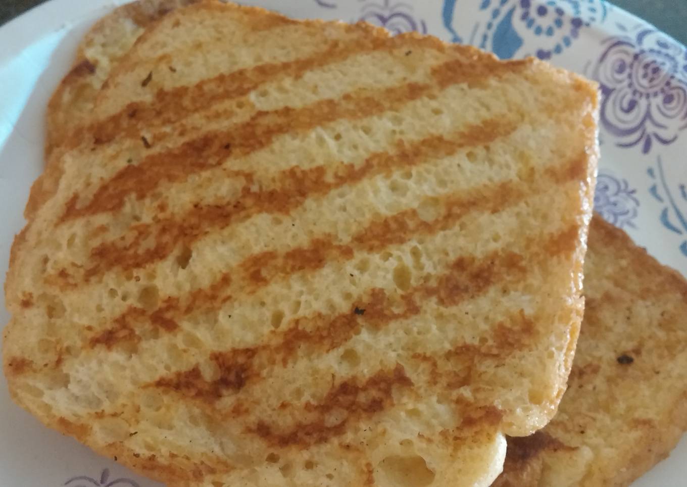 Beurre Crémeux Baquatte Français Basically French toast w/ flavor.