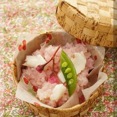 A picture of A Scent of Spring! Sea Bream Sakura Rice.