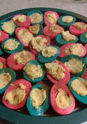 A picture of Christmas Deviled Eggs.
