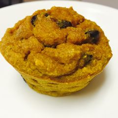 A picture of Gluten Free Pumpkin Chocolate Chip Muffins.