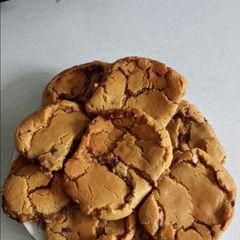 A picture of Banana Scookies.