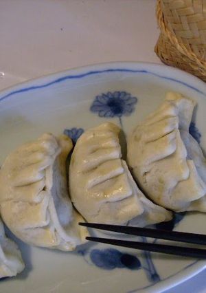 A picture of Imitation Gyoza Cookies.