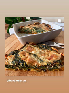 Una foto de Quiche de espinacas, champiñones y queso ricotta con base de boniatos