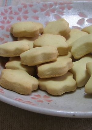 A picture of Baby Safe Crunchy Cookies.