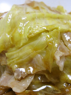 A picture of Layered and Steam-Cooked Cabbage and Pork with Oyster Sauce.