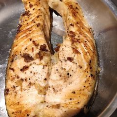 A picture of Salmon in Garlic and.Butter.